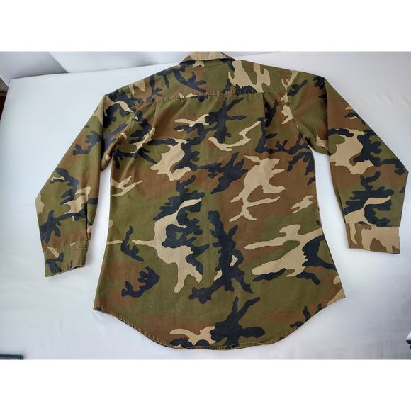 Winchester Men's Camo Hunting Button Up Embroidered Logo Shirt Medium - Picture 10 of 16